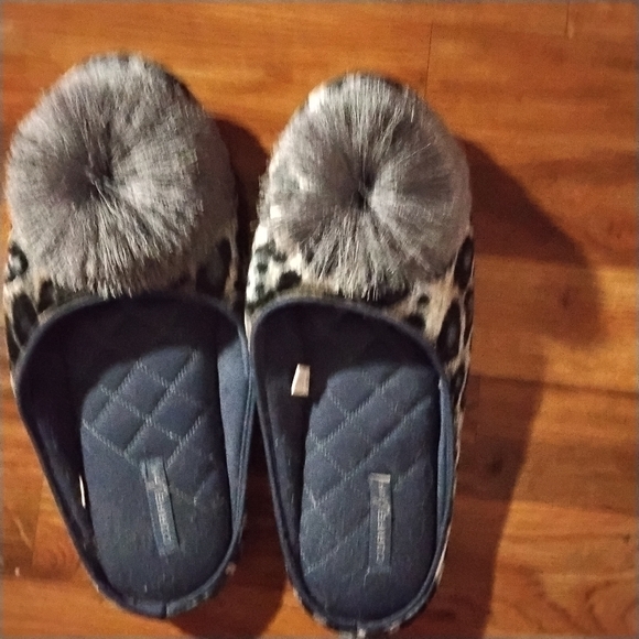 Ladies slippers - Picture 5 of 5